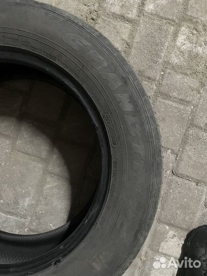 Dunlop Grandtrek ST30 225/65 R17 102H