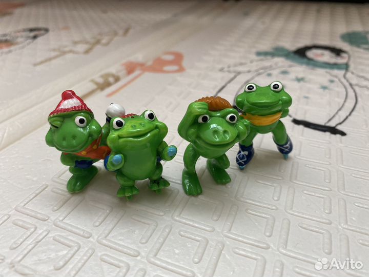 Коллекция игрушек из киндера