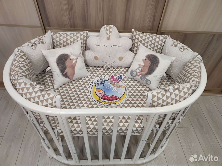 Бортики, простынь в кроватку для малыша