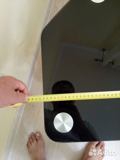 Стеклянная тумба под тв