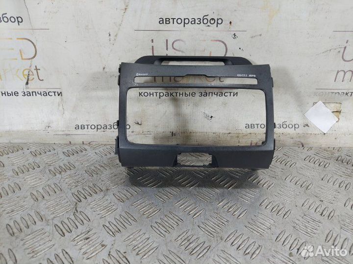 Рамка магнитолы Kia Sportage 3 SL 2.0 G4KD 2013