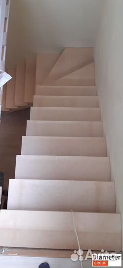 Монтаж безопасной лестницы в дачный дом