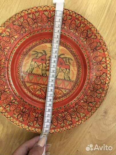 Деревянная тарелка,ручная роспись