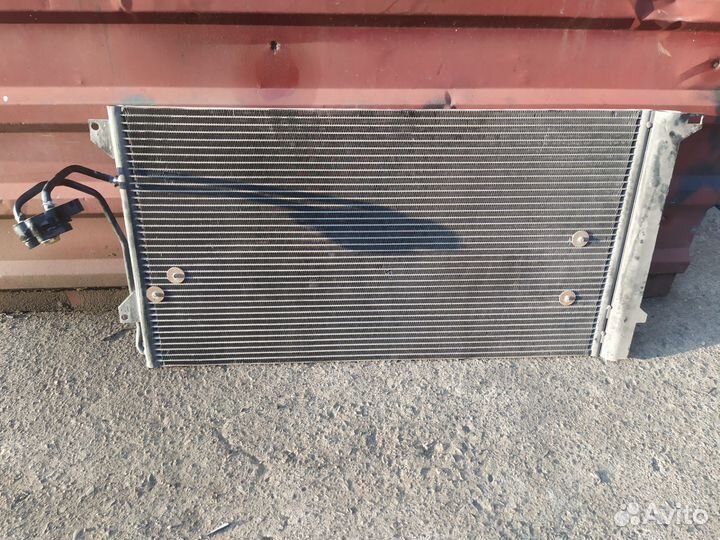 Радиатор кондиционера на тоурег 1, 2.5 дизель 2008