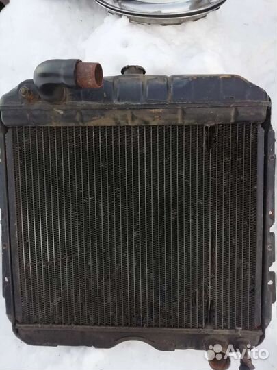 Продаю радиатор газ 63