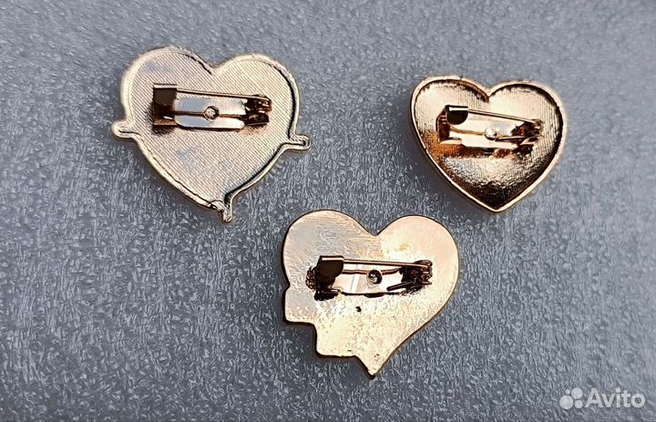 Значок брошь медицинский для врача новый