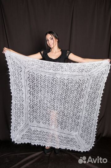 Пуховый платок шаль