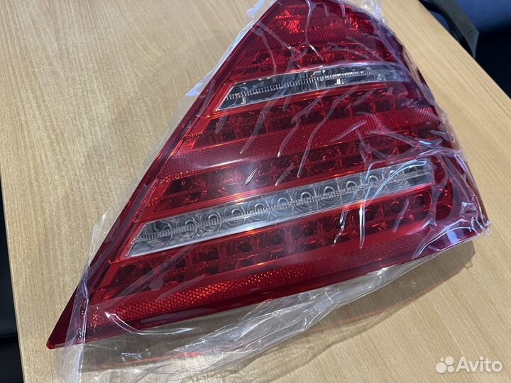 Правая задняя диодная фара Mercedes w221 рестайл