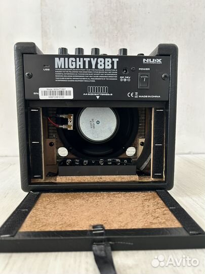 Гитарный комбоусилитель