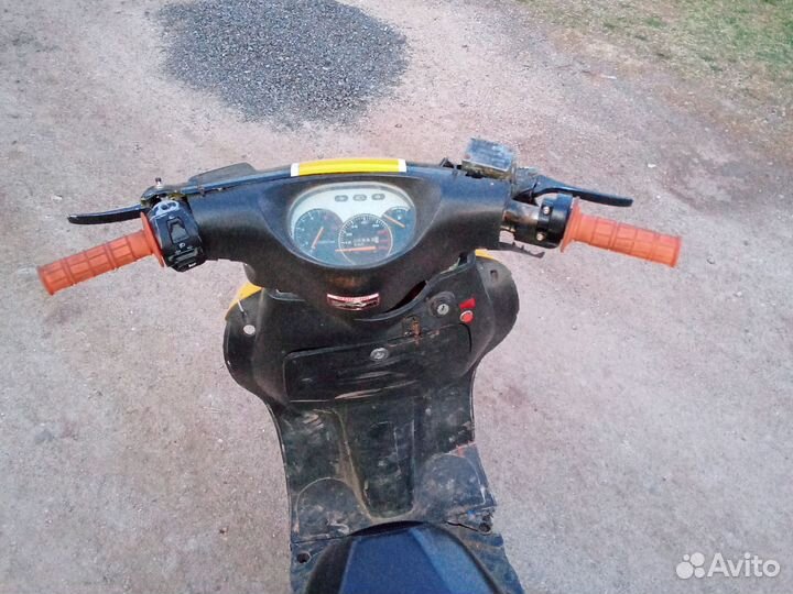 Скутер Торнадо 80 сс