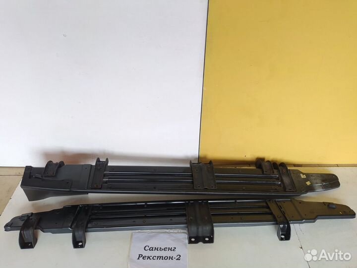 Подножка (порог) SsangYong Rexton 1/2