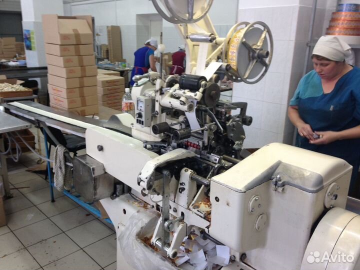 Линия молоч. конфет - автомат формующе-завёрточный