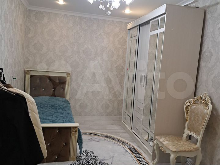 4-к. квартира, 84 м², 1/5 эт.