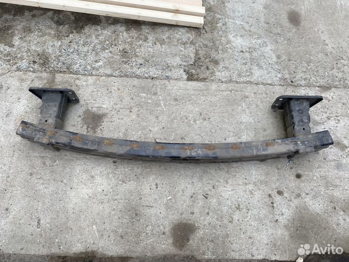 Усилитель заднего бампера Ford Kuga 2