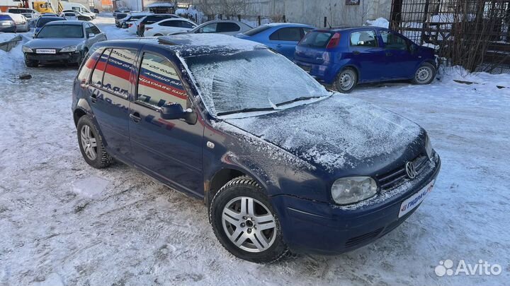 Панель приборов Volkswagen Golf (Mk4) 1J0920825AX