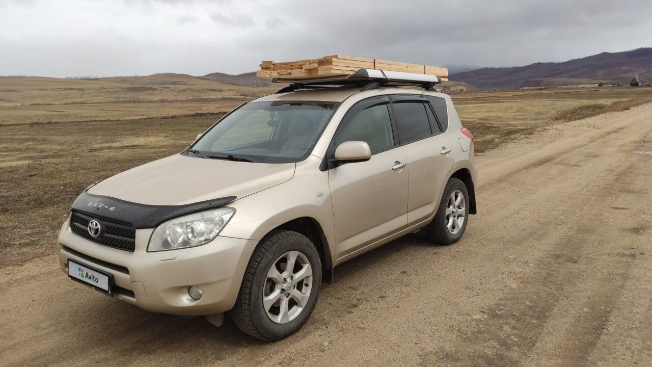 Toyota RAV4: фото владельца