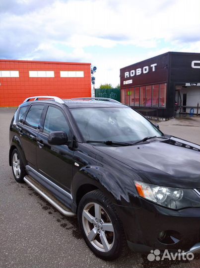 Mitsubishi Outlander 2.4 МТ, 2008, 370 000 км