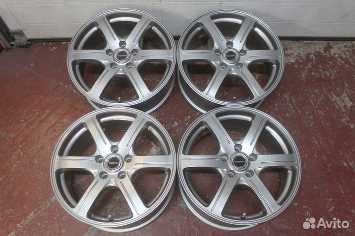 Диски R17 Bridgestone Balminum GR6 5х114.3 7J