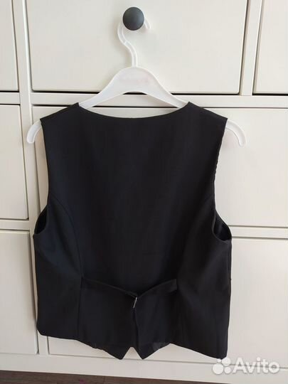 Жилетка школьная новая