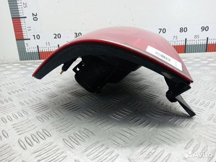 Фонарь задний левый Nissan Primera