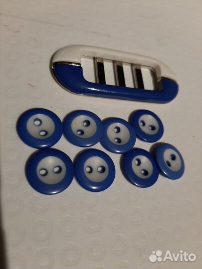 Пуговицы и пряжки для пояса