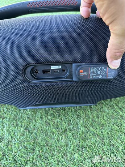 Колонка jbl boombox 2