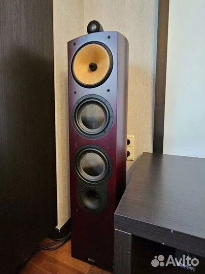 Акустическая система Bowers and Wilkins Nautilus