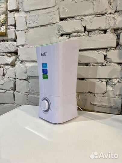 Ультразвуковой увлажнитель воздуха Ballu UHB-200