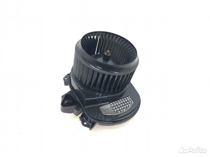 Мотор печки Mercedes-Benz Cla 250 C117 M270.920