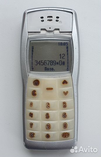 Nokia 1100 с аккумулятором