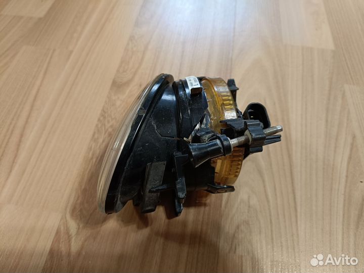 Vw Tiguan 2015 фара противотуманная левая