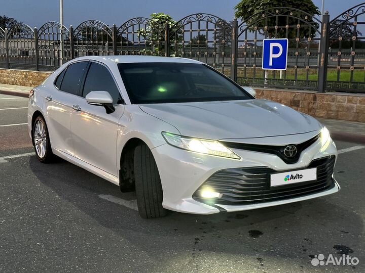 Toyota Camry 2.5 AT, 2019, 140 000 км