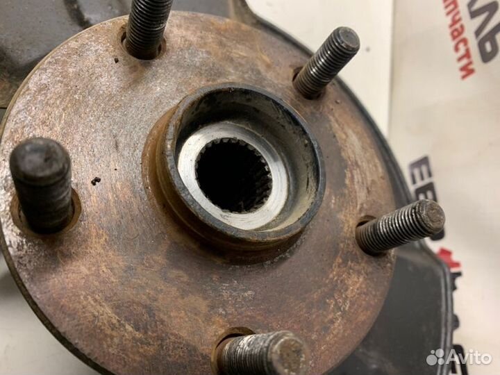 Кулак поворотный передний правый Geely Emgrand Ec7