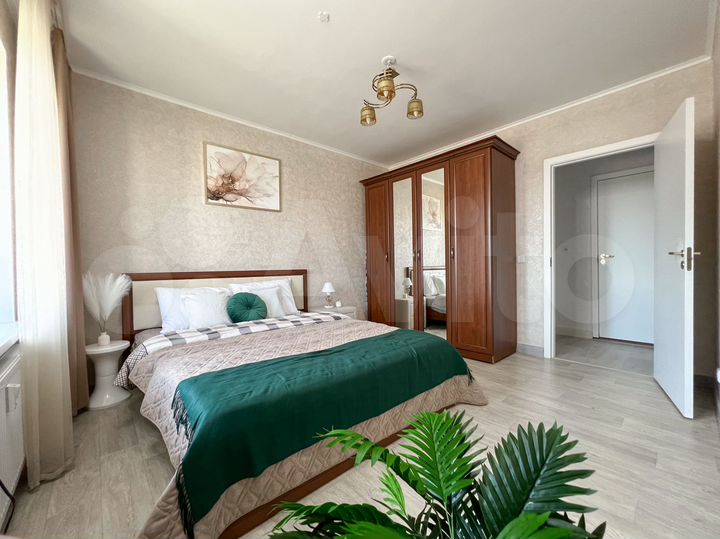 2-к. квартира, 55,8 м², 1/12 эт.