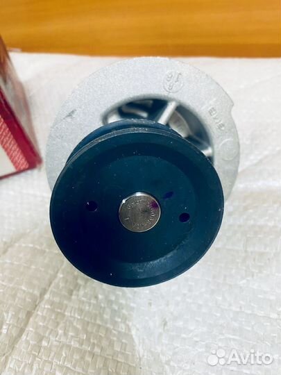 Помпа Opel astra j 1.4 vectra, corsa 1.4-1.6