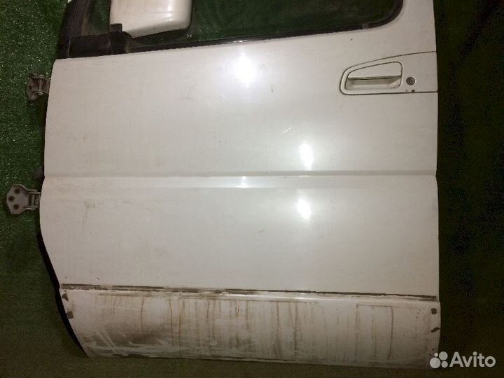 Дверь передняя левая nissan Elgrand ALE50 Перламут