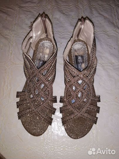 Босоножки женские 40 размер