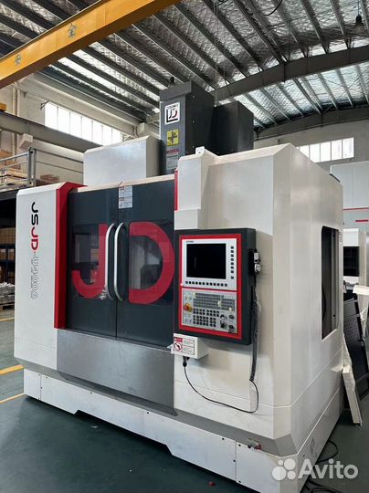 Вертикальный обрабатывающий 5-осевой центр с чпу U