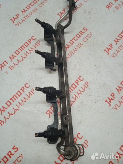 Топливная рейка Audi A3 8L AQA 2001