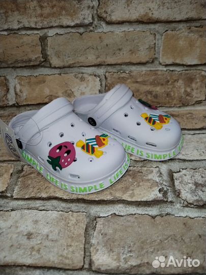 Шлепанцы детские новые 27,30,31