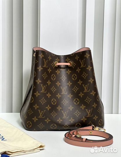 Сумка Louis Vuitton NeoNoe MM