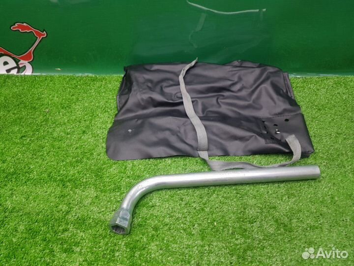 Ключ балонный Volkswagen Tiguan TIG cawa 2009