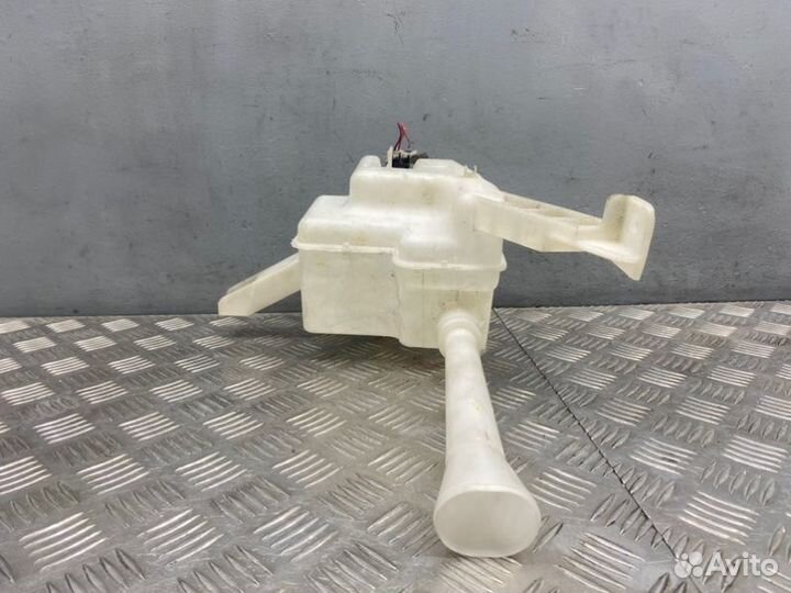 Бачок омывателя Nissan Teana J31