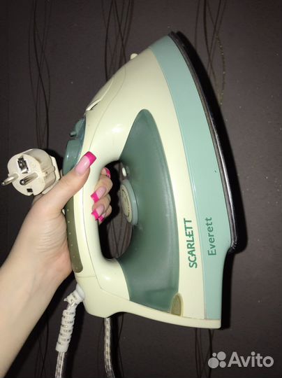 Рабочий Утюг Scarlett