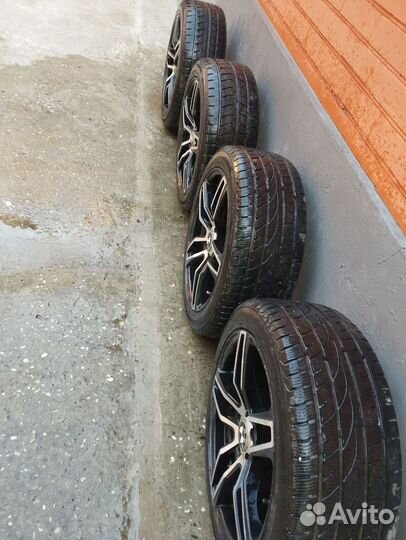 BKT AT 621 235/45 R18