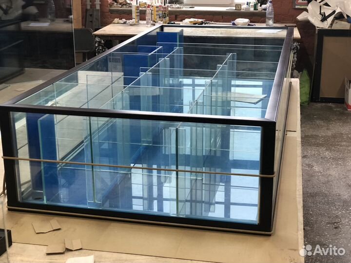 Аквариум для морепродуктов в ресторан передержка