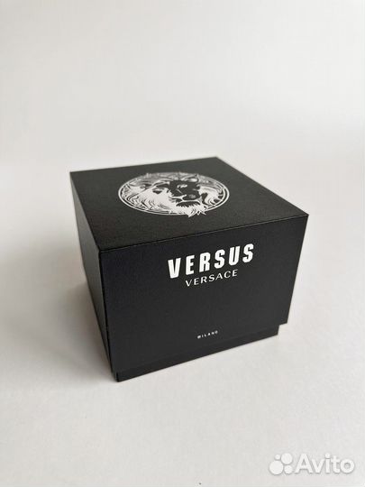 Наручные часы Versace