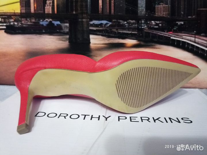 Алые туфли Dorothy Perkins