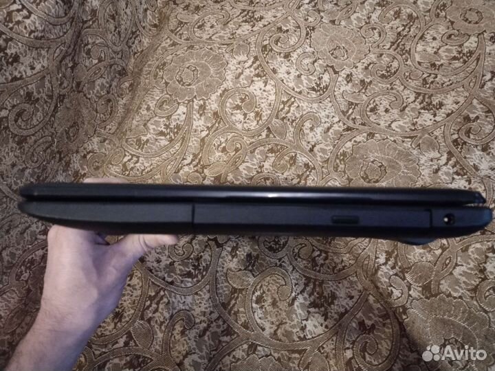 Большой ноутбук asus 17 дюймов 4 ядра