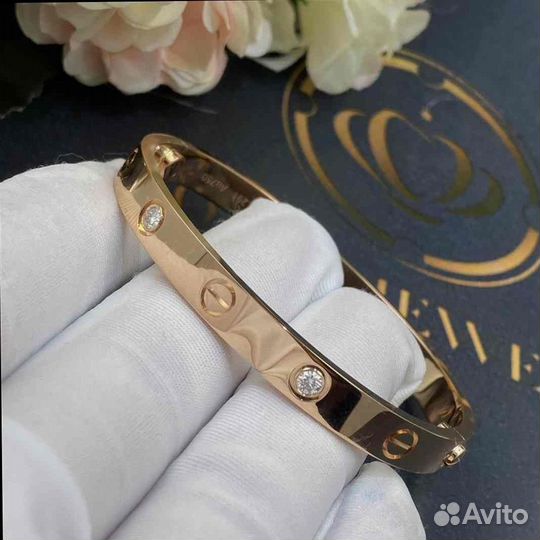 Золотой раслет Cartier Love, 4 бр. 0,33ct